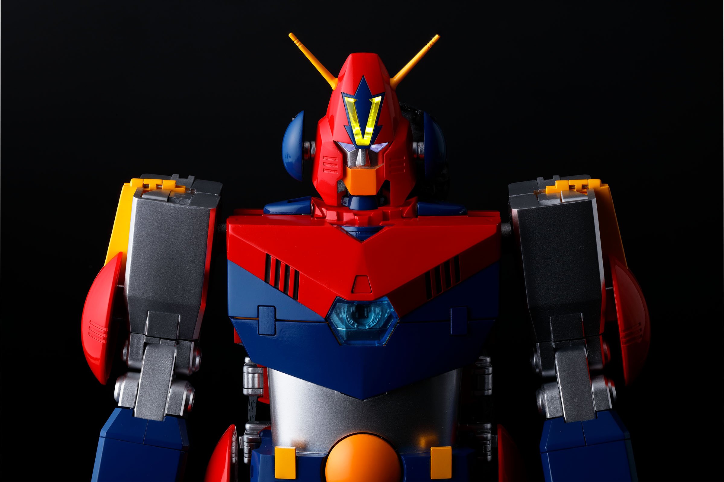 DX Soul of Chogokin COM-BATTLER V