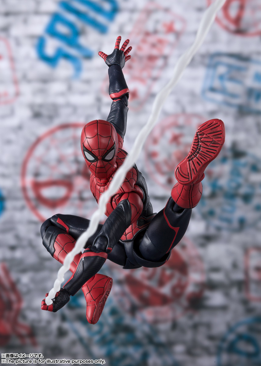 Figuarts Marvel Spider-Man Action Figure lontano da casa Bandai Tamashii S.H 